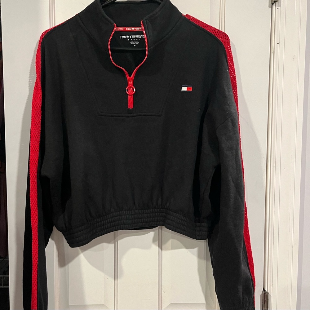 Tommy Hilfiger cropped sweatshirt
